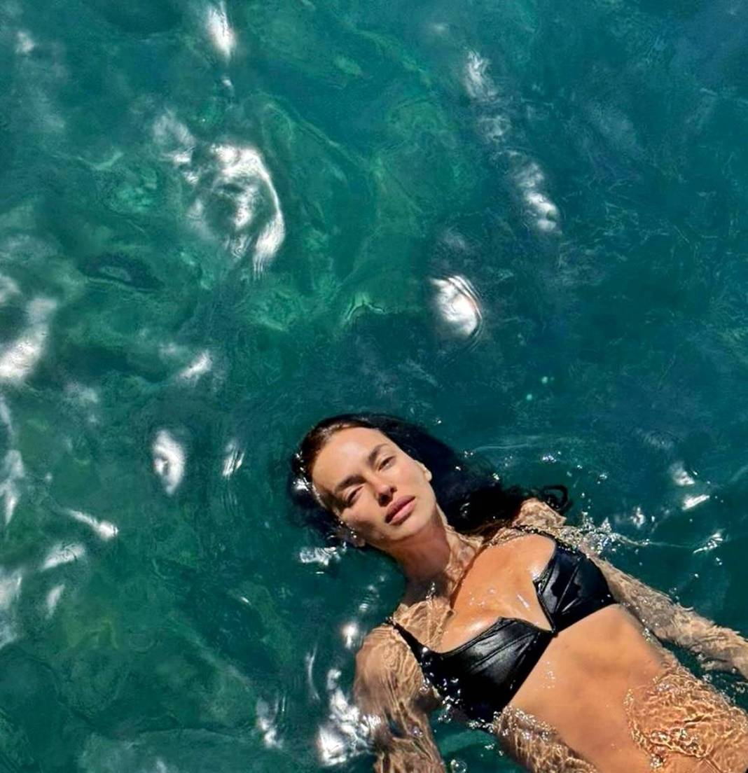 İstanbul'da tarih kokladı, Ege'de güneşe doydu! Irina Shayk, Türkiye'de 'Yaza merhaba' dedi 10